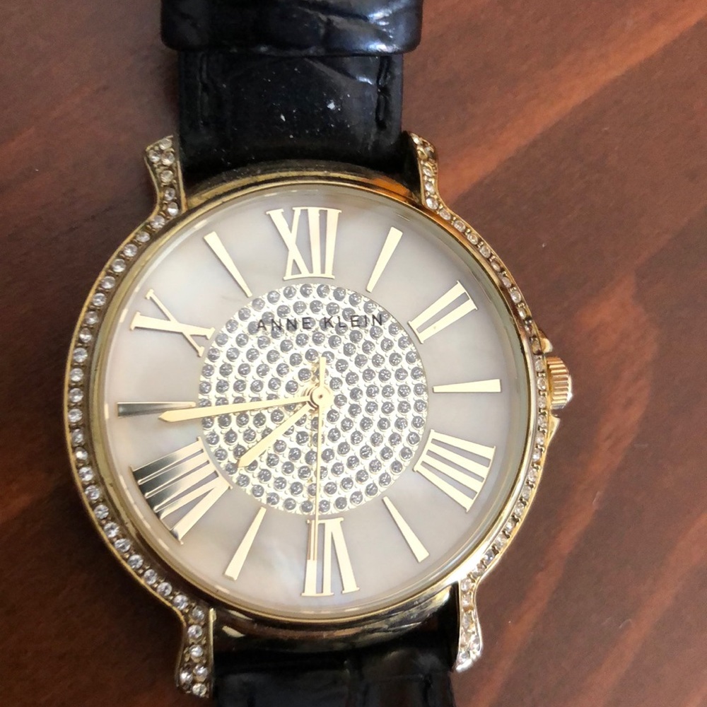Anne Klein watch! Minimal wear.